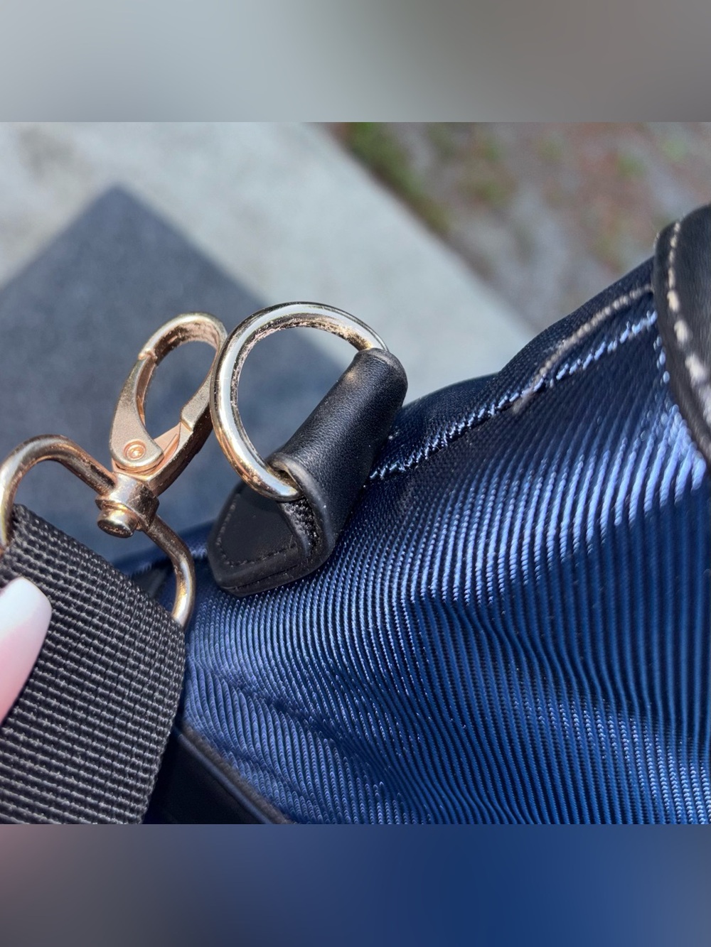 Kenneth Cole Reaction Chelsea Quilted Chevron Laptop Tablet Business Tote Navy - Picture 16 of 16